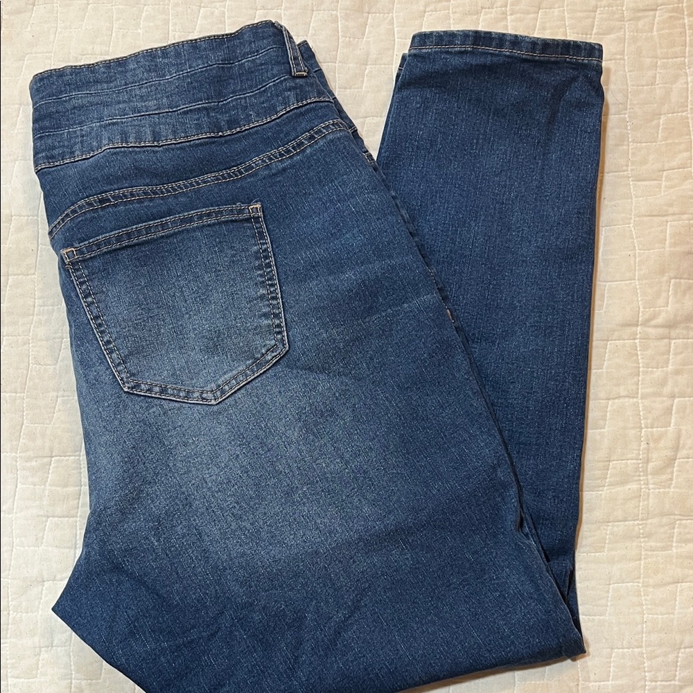 Women's Skinny Jeans in Blue